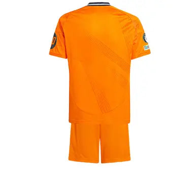 Conjunto Niños Real Madrid Segunda Equipación Naranja 2024/25 + 5 REGALOS 🎁